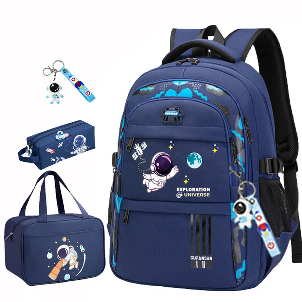 Schulthek –  Set Astronaut mit Lunchbox, Etui und Anhänger